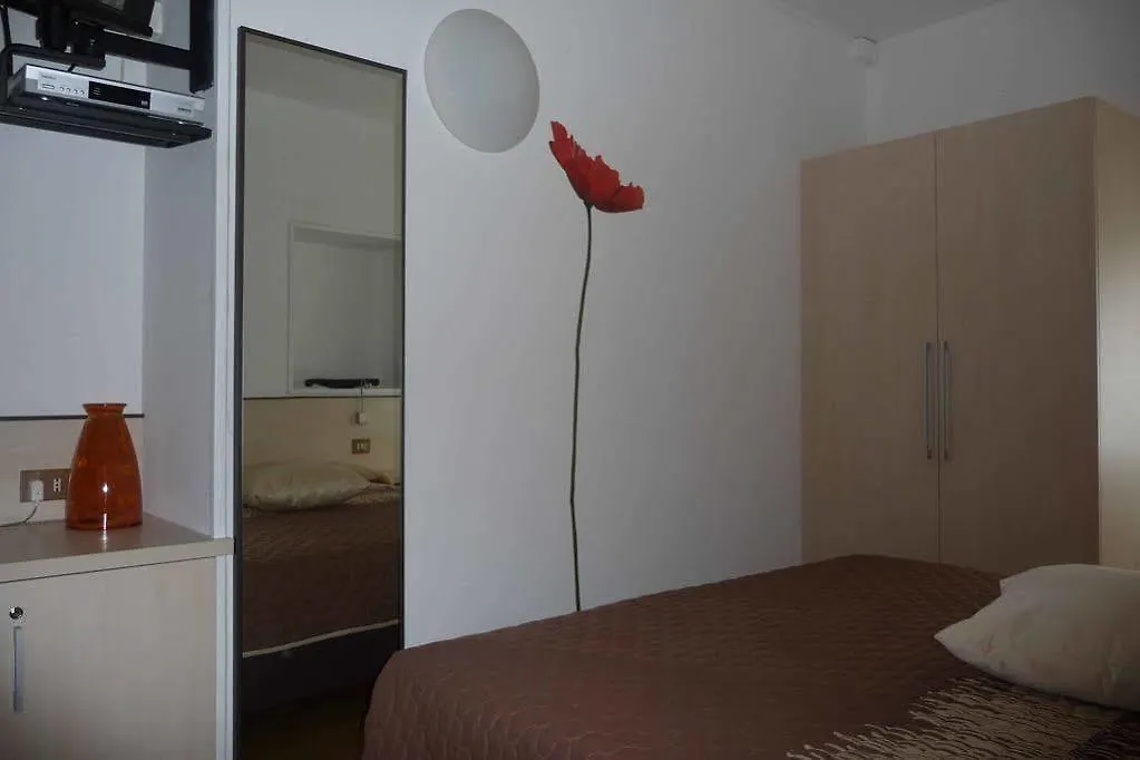 Ξενοδοχείο Albergo Aurora Μαλτσεζίνε