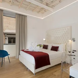 *** Hotel Navona Itálie